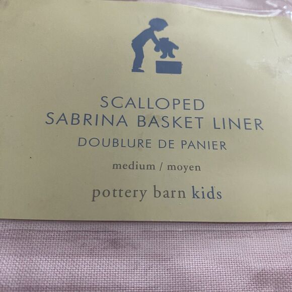4 Pottery Barn Kids Scalloped Sabrina Basket Liners Pink Medium 100% Cotton New - Picture 2 of 3